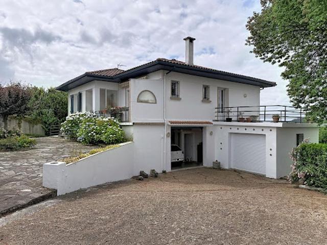 Vente Maison 7 pièces 208 m2 Saint Pierre d'Irube