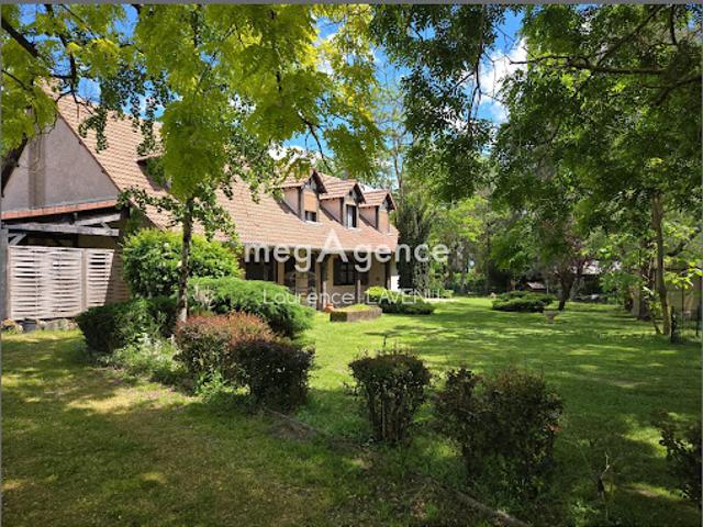 Vente Maison 7 pièces 208 m2 Thevet Saint Julien