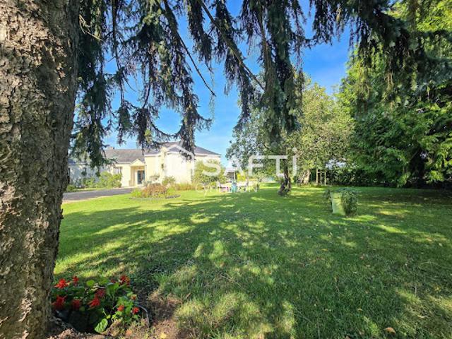 Vente Maison 7 pièces 208 m2 Vernantes