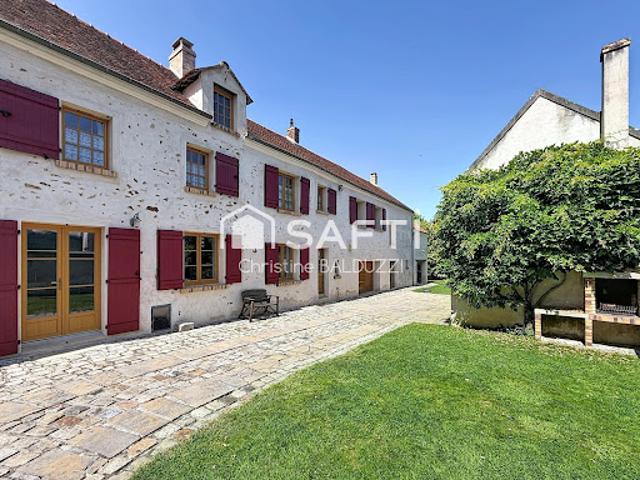 Vente Maison 7 pièces 209 m2 Montreuil aux Lions