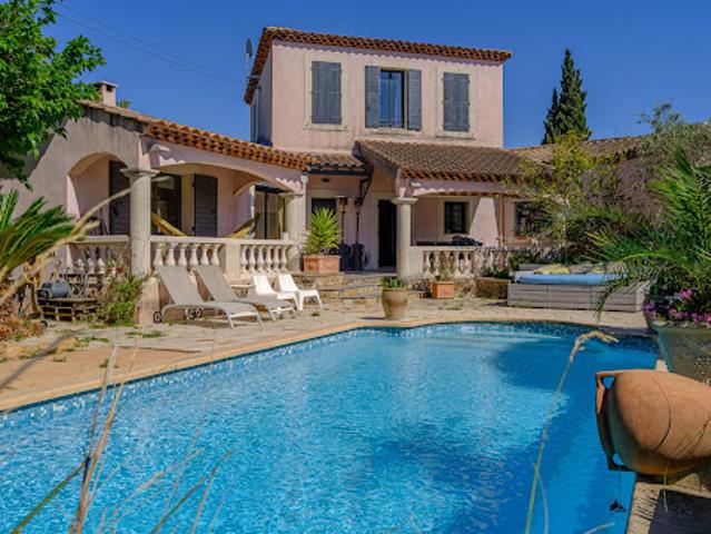 Vente Maison 7 pièces 200 m2 Marseille 12ème