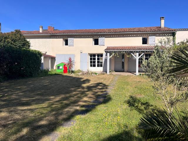 Vente Maison 7 pièces 200 m2 Meschers sur Gironde