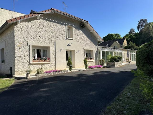 Vente Maison 7 pièces 200 m2 Moret Loing et Orvanne