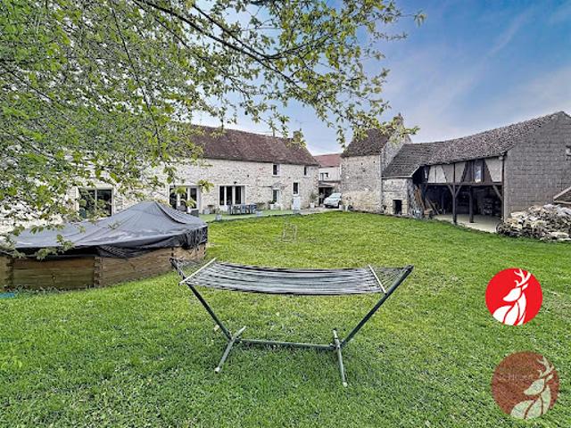 Vente Maison 7 pièces 200 m2 Nemours