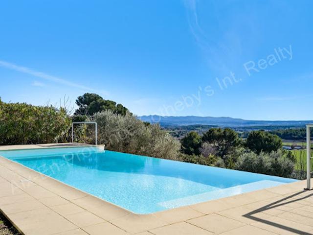 Vente Maison 7 pièces 200 m2 Aix en Provence