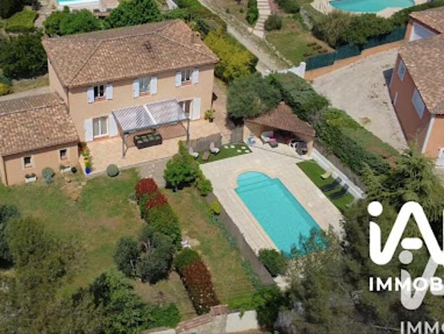 Vente Maison 7 pièces 200 m2 Belcodène