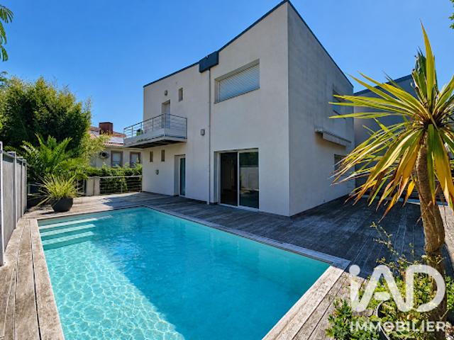 Vente Maison 7 pièces 200 m2 Bordeaux
