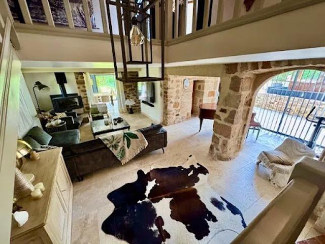Vente Maison de bourg 7 pièces 200 m2 Figeac