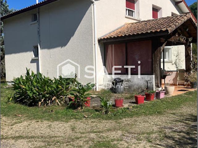 Vente Maison 7 pièces 200 m2 Giscos