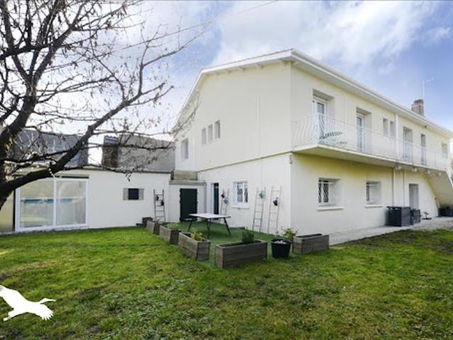 Vente Maison 7 pièces 200 m2 Jarnac