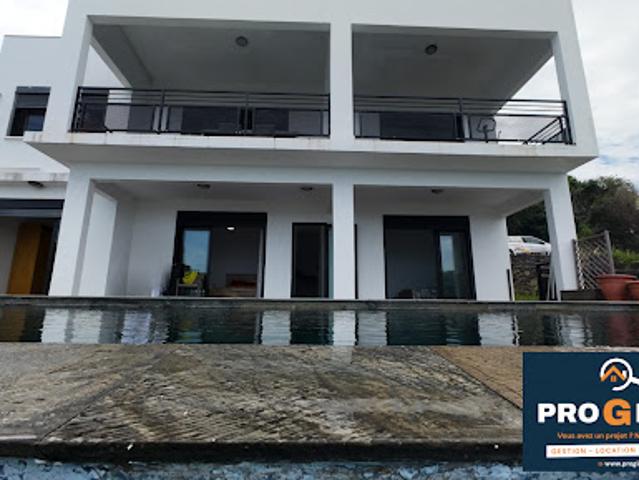 Vente Maison 7 pièces 200 m2 La possession