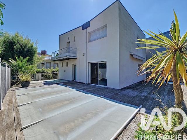 Vente Maison 7 pièces 200 m2 Le Bouscat