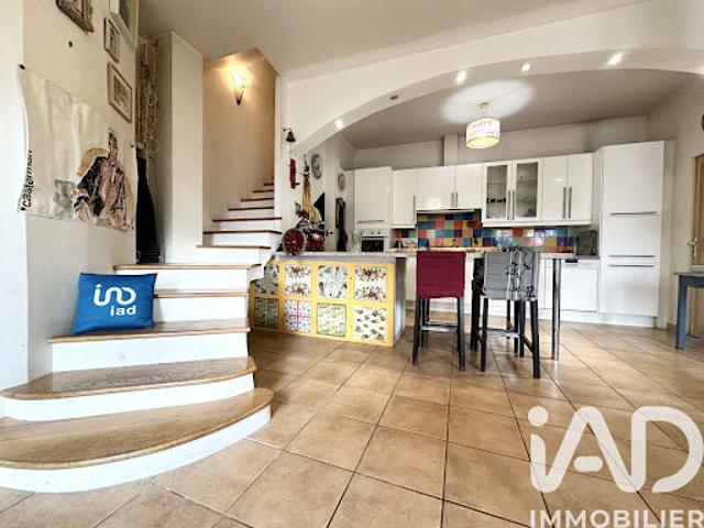Vente Maison 7 pièces 200 m2 Le Thillay
