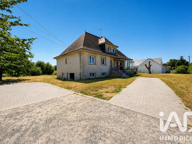 Vente Maison 7 pièces 200 m2 Peillac