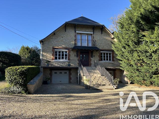 Vente Maison 7 pièces 200 m2 Ruffec
