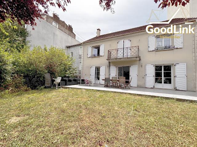 Vente Maison 7 pièces 200 m2 Romainville