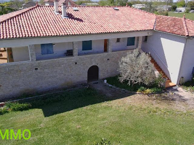Vente Maison 7 pièces 200 m2 Septfonds