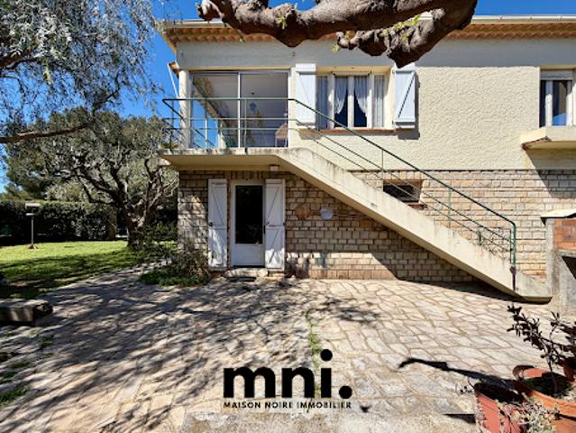 Vente Maison 7 pièces 200 m2 Six Fours les Plages