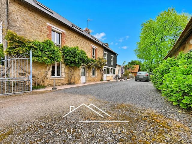 Vente Maison 7 pièces 201 m2 Le Mesnil Angot
