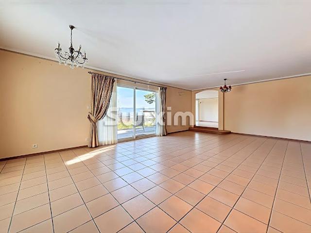 Vente Maison 7 pièces 201 m2 Loisin