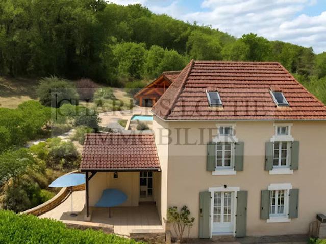 Vente Maison 7 pièces 201.1 m2 Dégagnac