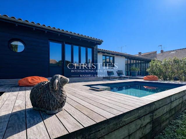 Vente Maison 7 pièces 202 m2 Charron