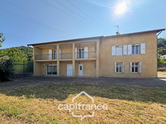 Vente Maison 7 pièces 202 m2 Saint Vallier