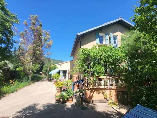 Vente Maison 7 pièces 203 m2 Malijai