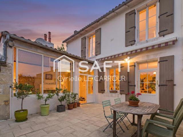Vente Maison 7 pièces 203 m2 Aigrefeuille d'Aunis