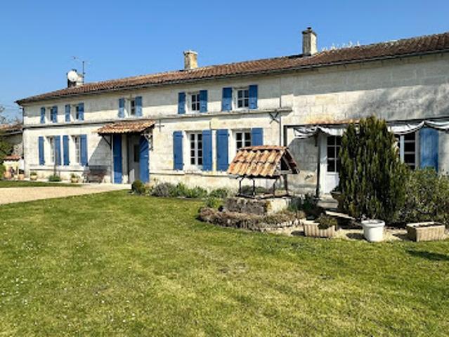 Vente Maison 7 pièces 203 m2 Bellevigne