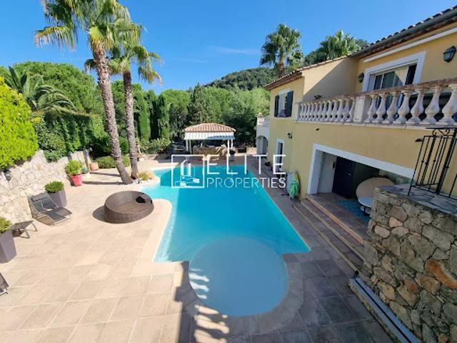 Vente Maison 7 pièces 203 m2 Les adrets de l'esterel
