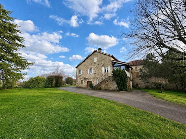 Vente Maison 7 pièces 203 m2 Saint felix