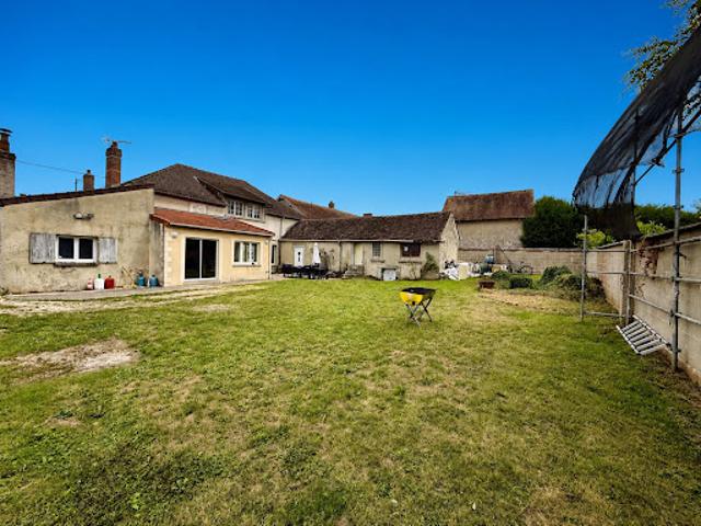 Vente Maison 7 pièces 214 m2 Châtenay sur Seine