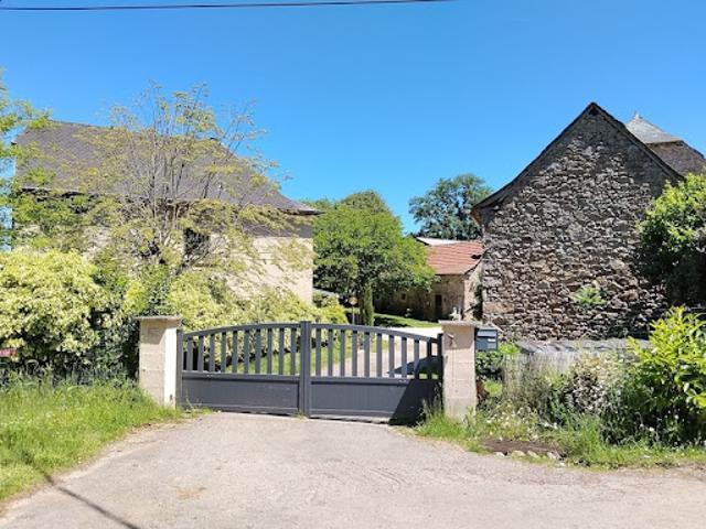 Vente Maison 7 pièces 215 m2 Maleville