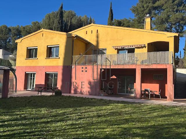 Vente Maison 7 pièces 215 m2 Aubagne