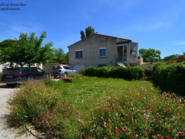 Vente Maison 7 pièces 215 m2 Pélissanne