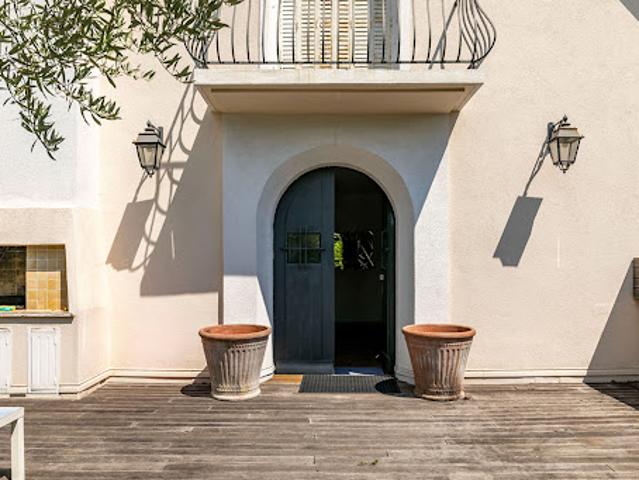 Vente Maison 7 pièces 215 m2 Sevres