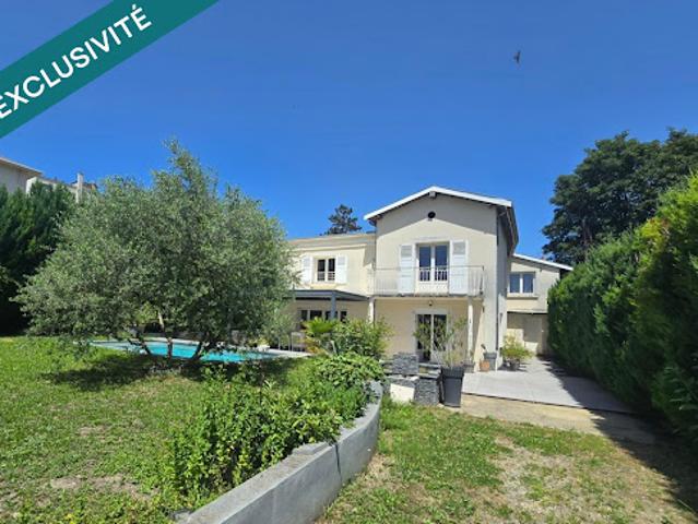 Vente Villa 7 pièces 215 m2 Vienne