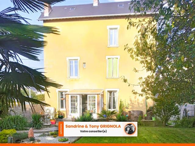 Vente Maison 7 pièces 216 m2 Gacé