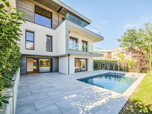 Vente Maison 7 pièces 217 m2 Annecy le Vieux