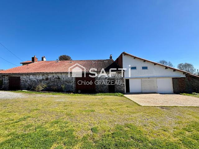 Vente Maison 7 pièces 217 m2 La Chapelle Saint Laurent