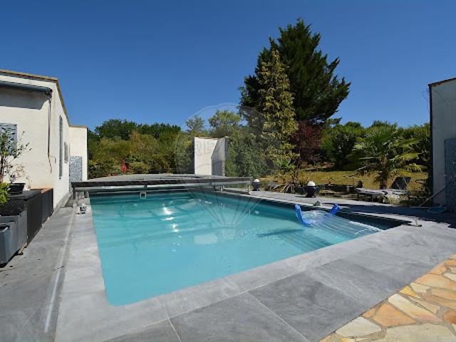 Vente Maison 7 pièces 218 m2 Bellerive sur Allier