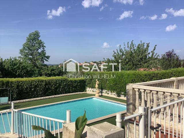 Vente Maison 7 pièces 218 m2 Drémil Lafage