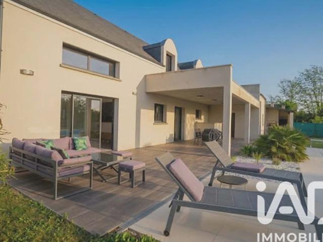 Vente Maison 7 pièces 218 m2 Luynes