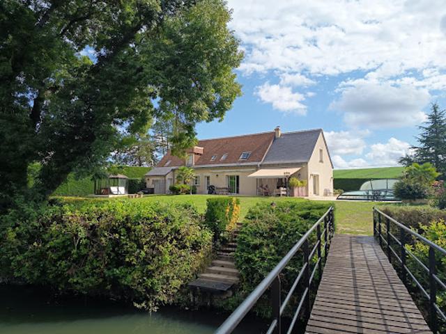 Vente Maison 7 pièces 210 m2 Neuillé le Lierre