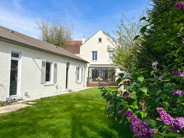 Vente Maison 7 pièces 210 m2 Orleans