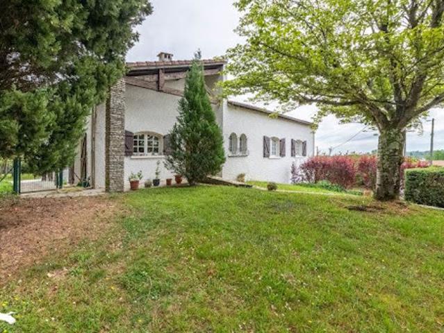 Vente Maison 7 pièces 210 m2 Artigues près Bordeaux