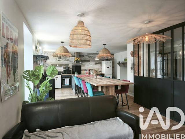 Vente Maison 7 pièces 210 m2 Estaing