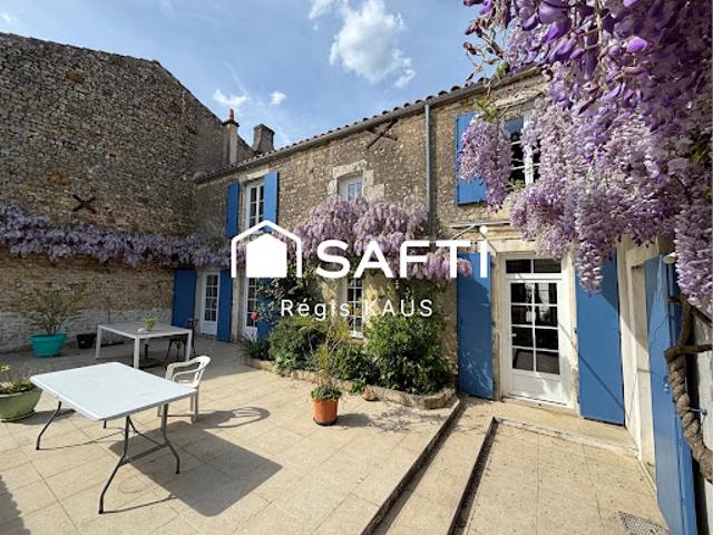 Vente Maison 7 pièces 210 m2 Sainte Hermine