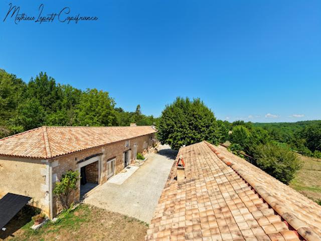 Vente Maison 7 pièces 210 m2 Sarliac sur l'Isle